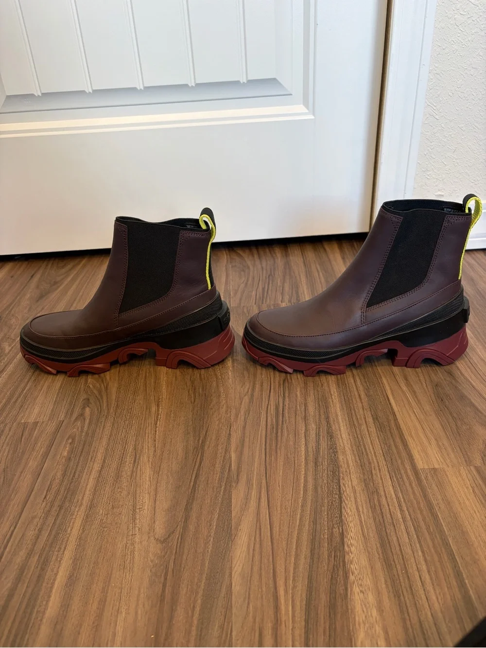 Sorel worn once
